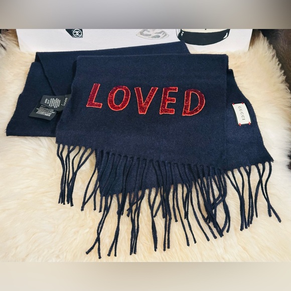 ๐ GUCCI LOVED Sequence SCARF Unisex 100% Polyester - Picture 5 of 10